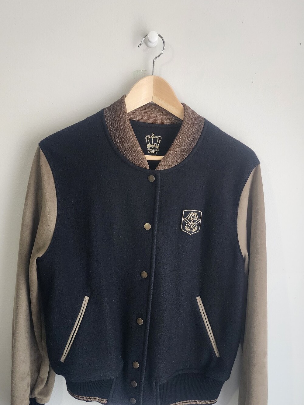 Marc Cain Sports bomber.